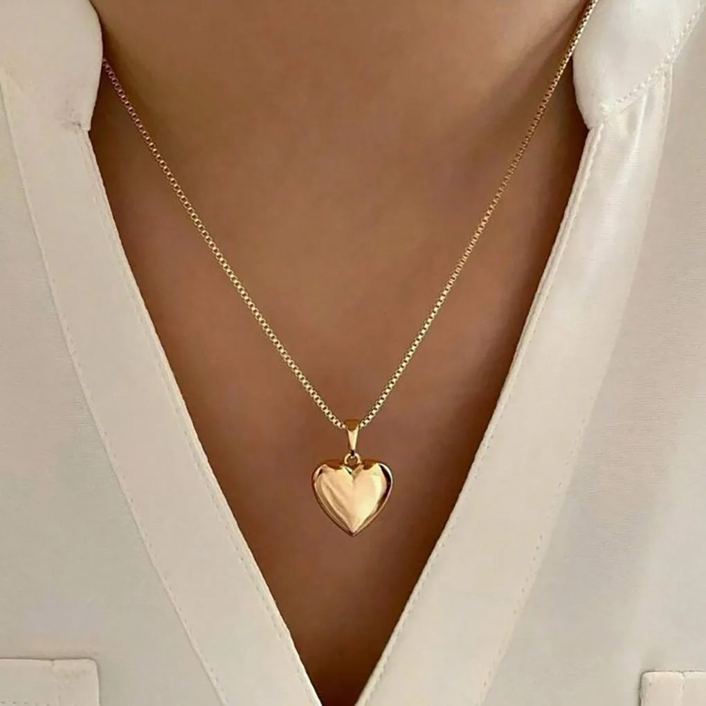 Glossy Gold Plated Metal Love Heart Accessories