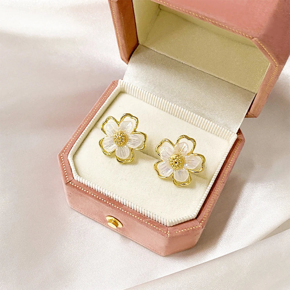ZAKOL Temperament Flower Earrings